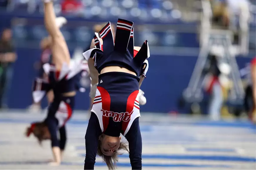 Cheer leader doing routine